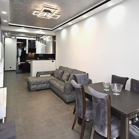 Luxuary 2Bedroom 2 Bathroom Apartment With Jacuzzi 耶烈万 外观 照片