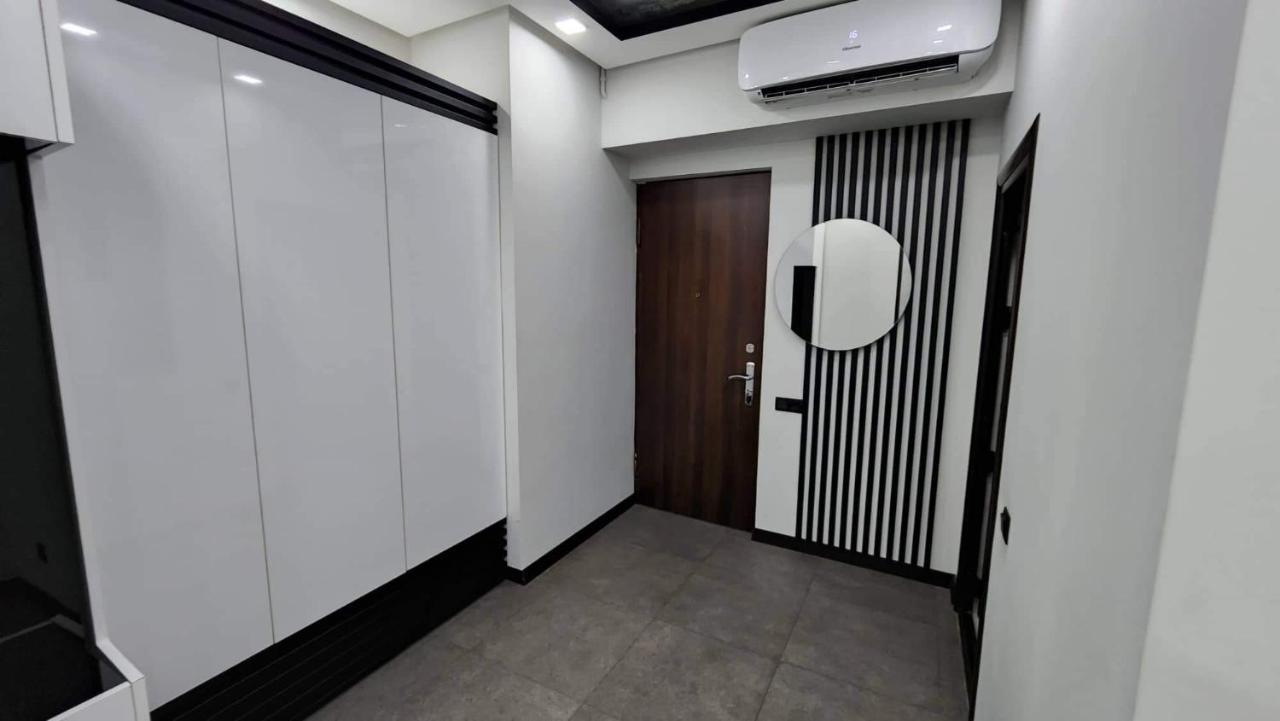 Luxuary 2Bedroom 2 Bathroom Apartment With Jacuzzi 耶烈万 外观 照片
